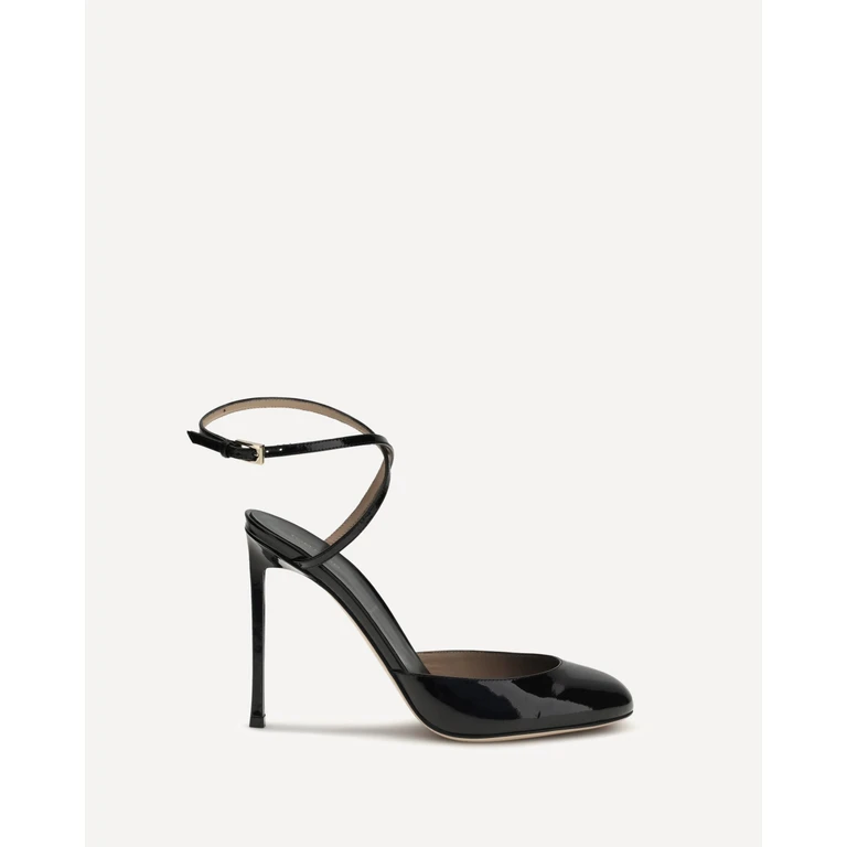 TOM FORD Selen Pumps Female 38