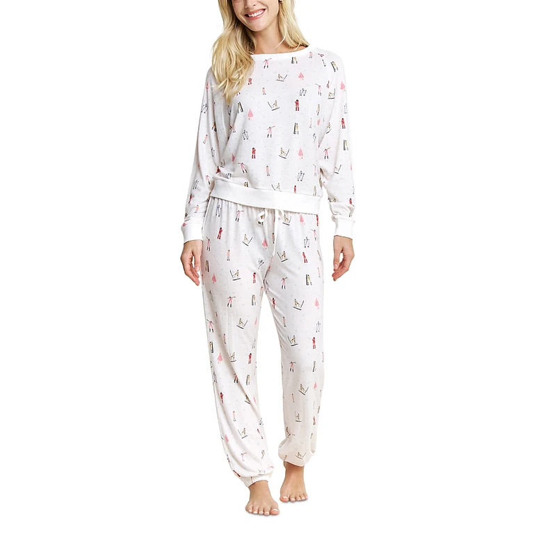 Honeydew Star Seeker Lounge Set in Ivory Ski Girls