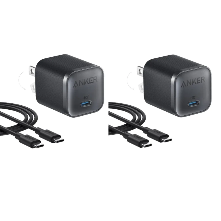 Nano 充电器 (45W) 及 USB-C 转 USB-C 数据线