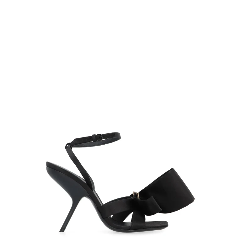 페라가모 헬레나 새틴 샌들