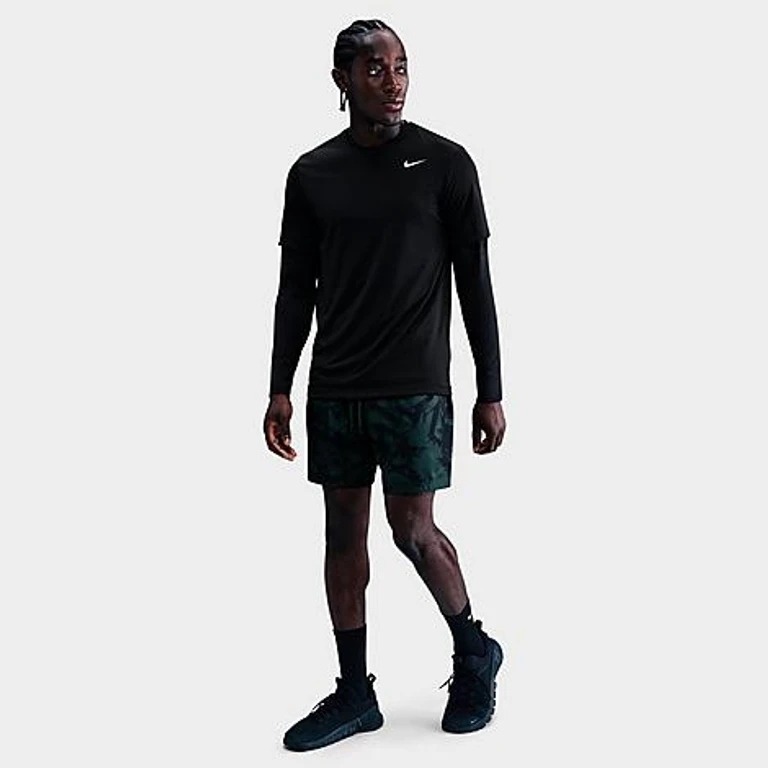Nike Men's Form Dri-FIT Graphic Print Unlined 7" Versatile Shorts in Seaweed/Black Size: Small