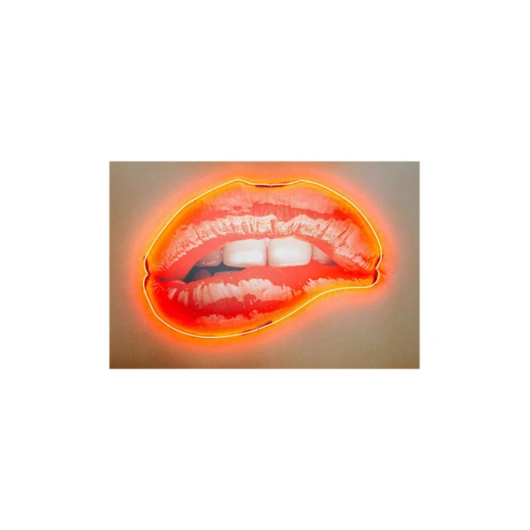 Mouth Urban Neon Artwork | Andrew Martin Lips Seduction