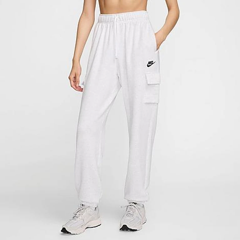Nike Women's Sportswear Club Fleece Mid-Rise Oversized Cargo Sweatpants in Birch Heather/Black Size: XS