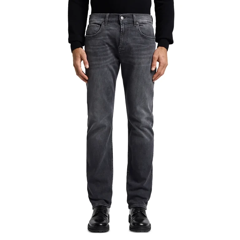 7 For All Mankind The Straight Fit Jeans in Cordonazo