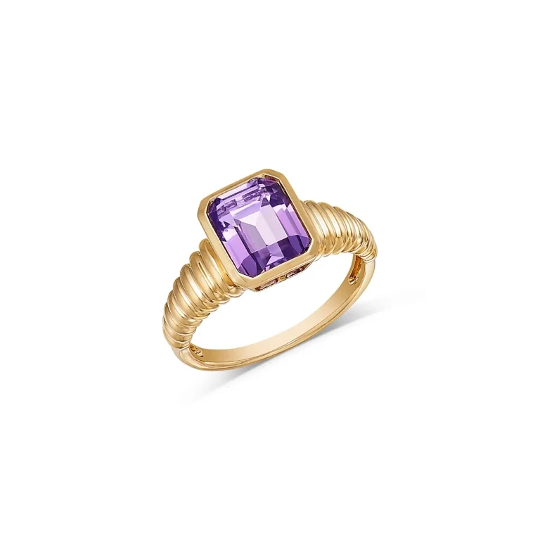 Amethyst Bezel Ring in 14K Yellow Gold