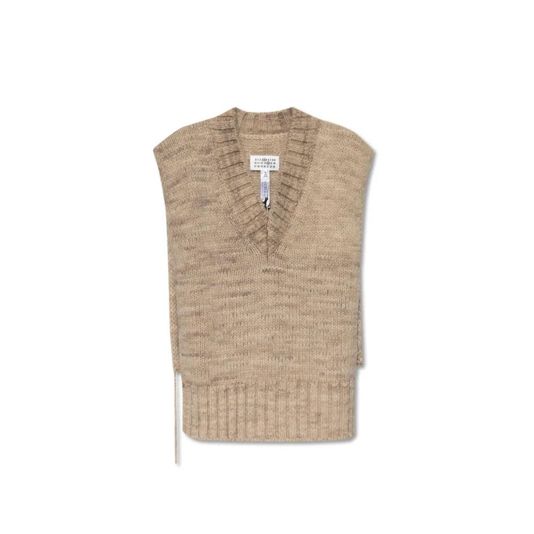 Maison Margiela Sleeveless Knit Cape