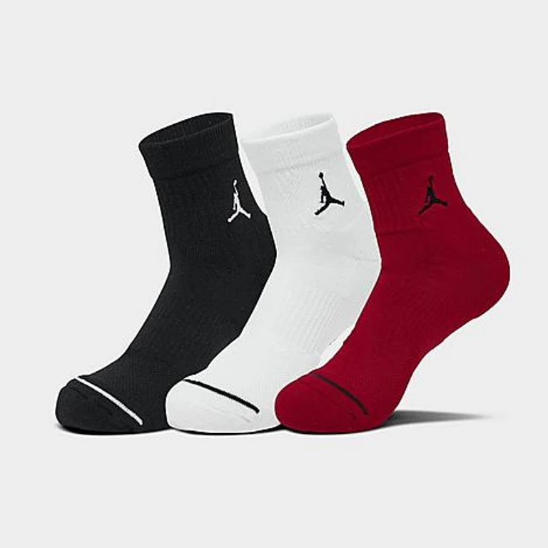 Jordan Everyday Ankle Socks (3-Pack) in Red/White/Black Size: Medium