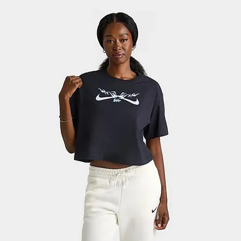 Nike Women's Sportswear Street Cropped T-Shirt in Black Size: XS