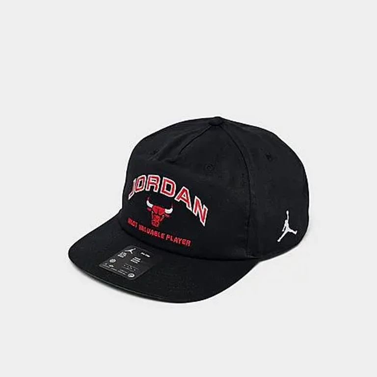 Jordan Chicago Bulls NBA Pro Snapback Hat in Black/Red Size: M-L