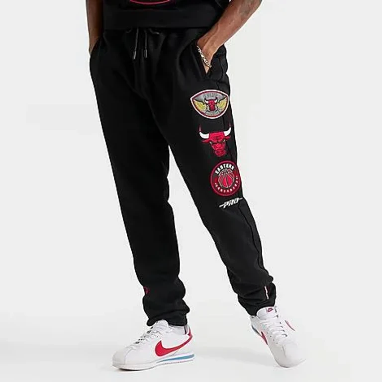 Pro Standard Men's Chicago Bulls NBA Born For Sport Fleece Jogger Pants in Black Size: Small