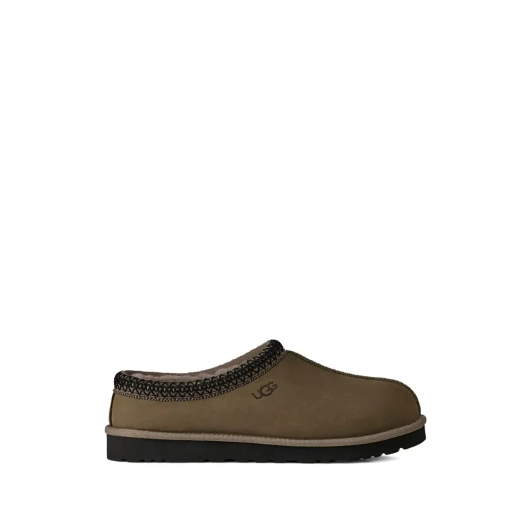 UGG Shoe