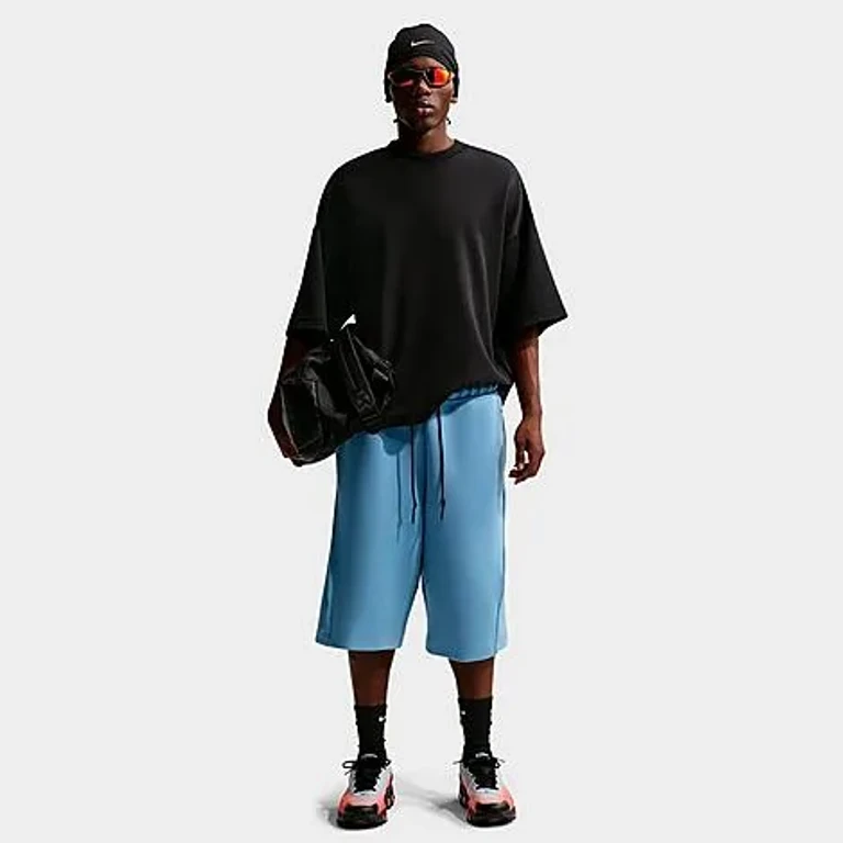 Nike Men's Sportswear Tech Fleece Oversized Fit Shorts in Work Blue/Black Size: XS
