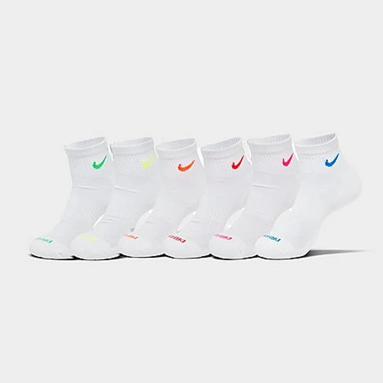 Nike Everyday Plus Cushioned 6-Pack Quarter Training Socks Size: Medium