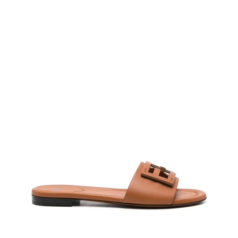 Fendi ウィメンズ Baguette レザー スライド