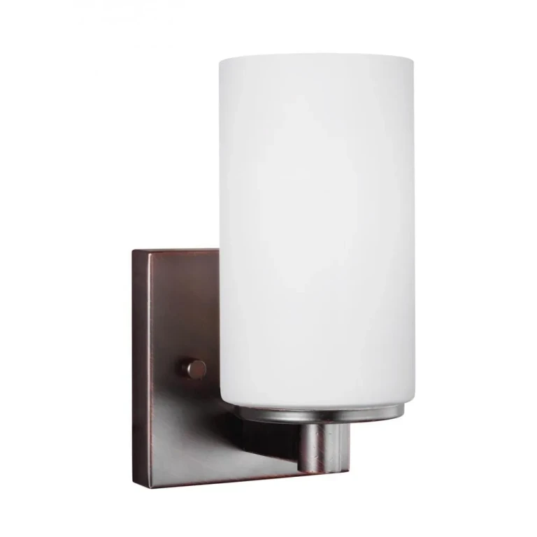 Bronze One Light Wall Bath Sconce from the Hettinger Collection