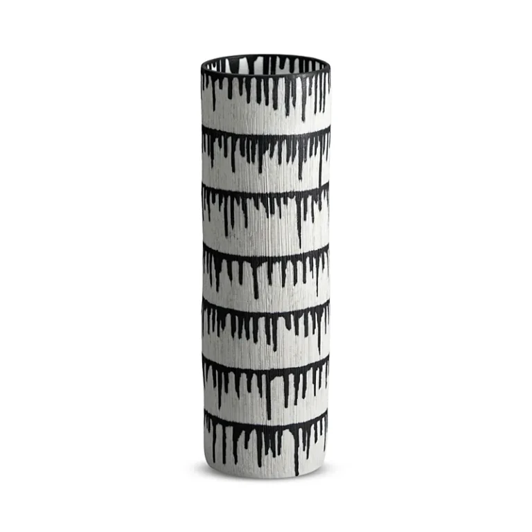 L'Objet Tokasu Vase, Short