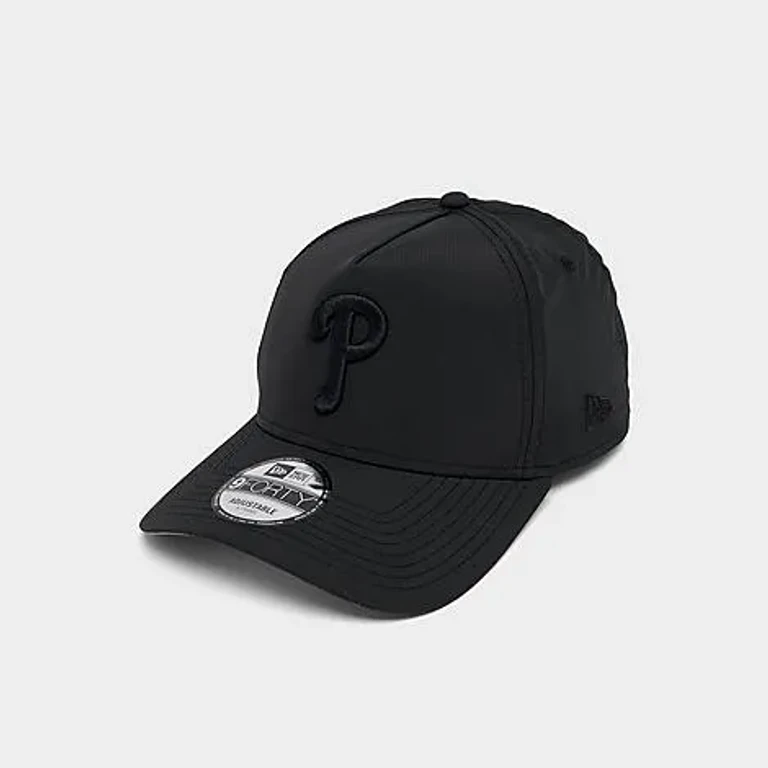 New Era Philadelphia Phillies MLB 9FORTY Nylon Snapback Hat in Black