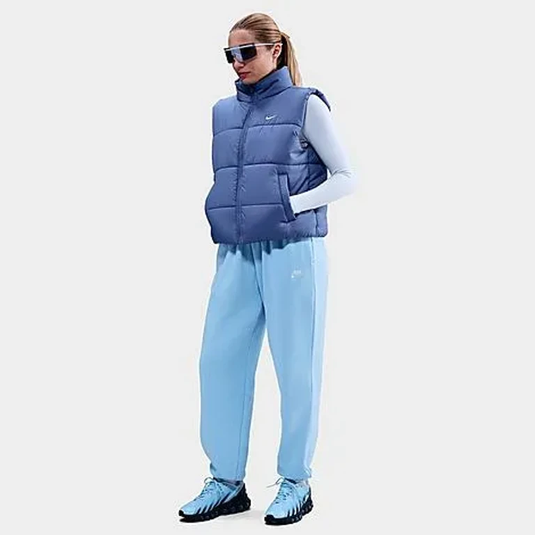 Nike Women's Sportswear Club Fleece Mid-Rise Oversized Sweatpants in Dusty Amethyst/White Size: 2XS