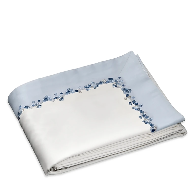 Dea Luxury Linens Incanto Embroidery Flat Sheet, King