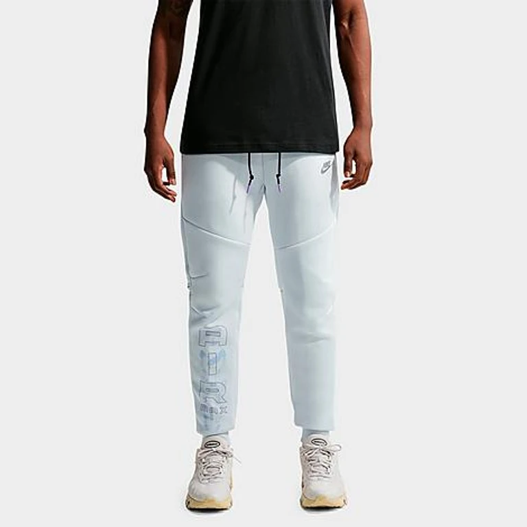 Nike Men's Tech Fleece Air Max Jogger Pants in Off White/Bright Violet Size: XS