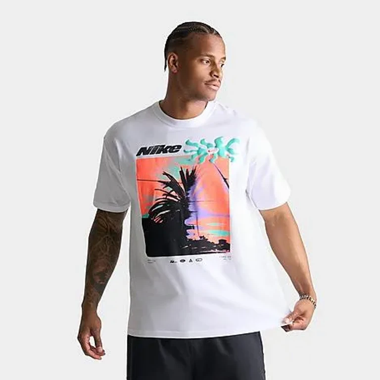 Nike Men's Sportswear Palm Tree Graphic T-Shirt in White Size: Small
