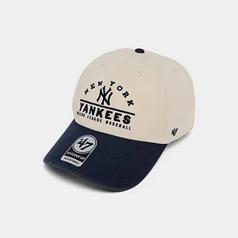 47 Brand Women's '47 New York Yankees MLB Windham Clean Up Strapback Hat in Natural/Navy