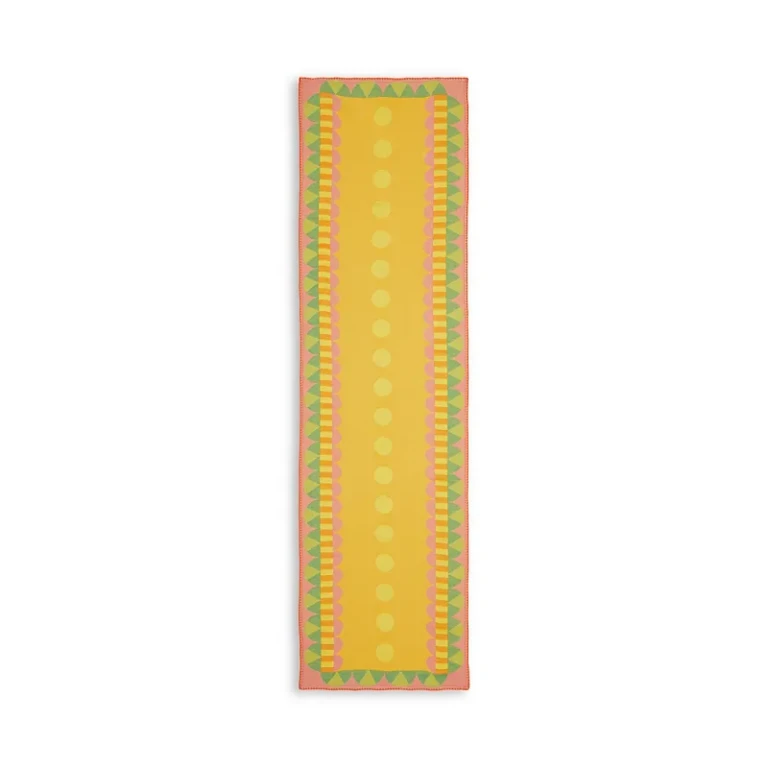 O Dara Lati Dara Table Runner