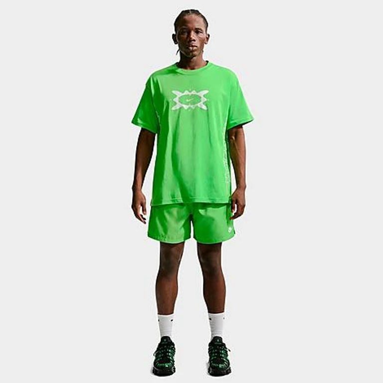 Nike Men's Sportswear Velo Sport T-Shirt in Mean Green Size: XS