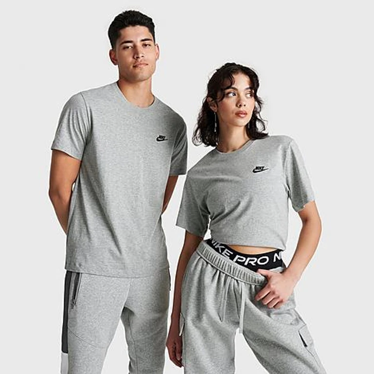 Nike Sportswear Club T-Shirt in Dark Grey Heather/Black Size: XS