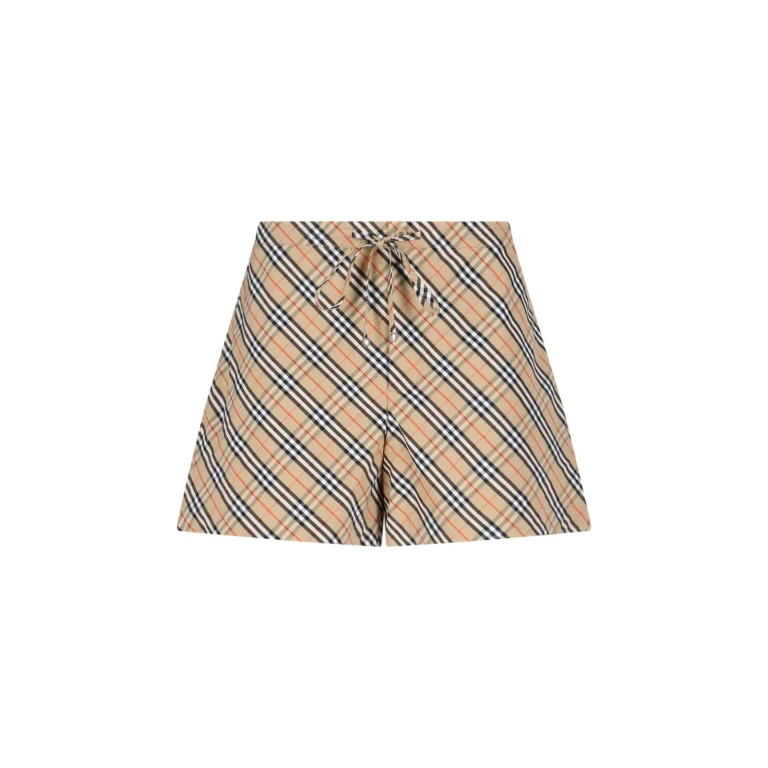 Burberry 格纹短裤