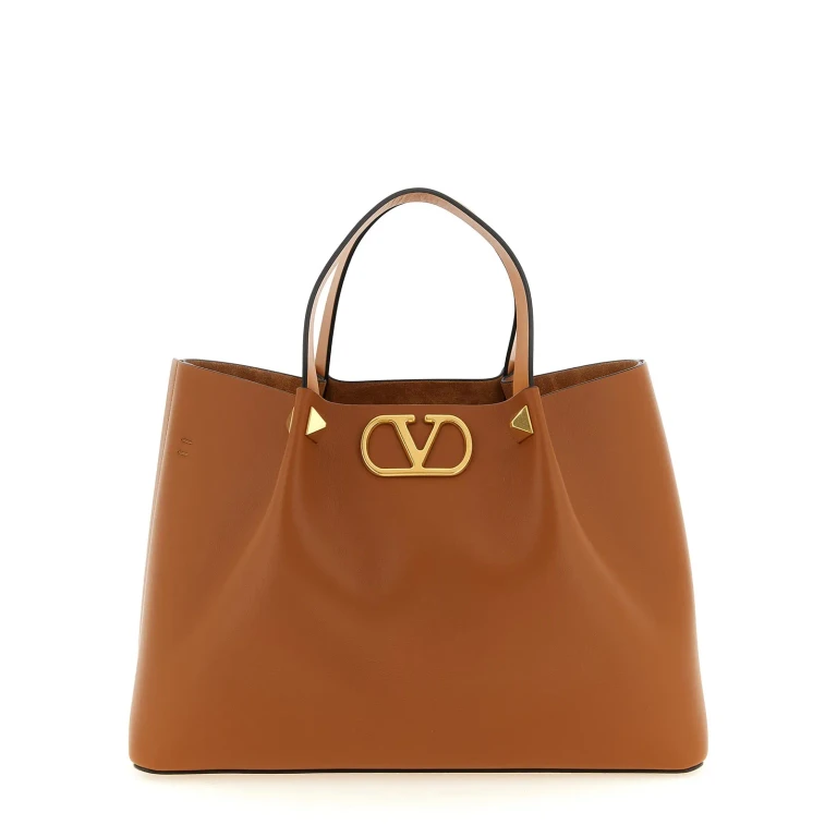 Shopping Valentino Garavani Vlogo Signature Medium