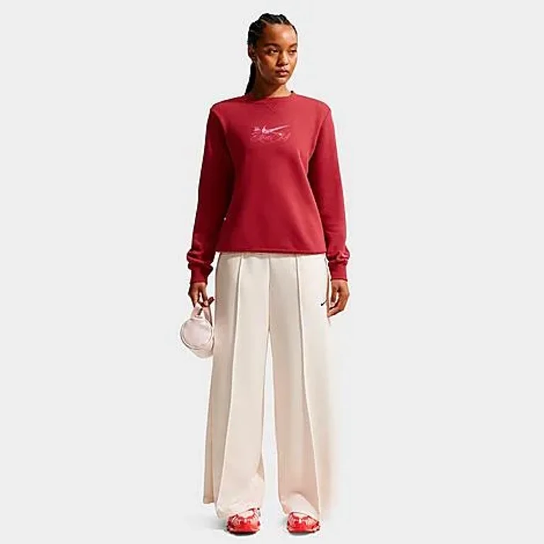 Nike Women's Sportswear Club Fleece Love Club Crewneck Sweatshirt in Team Crimson/Rush Pink Size: XS