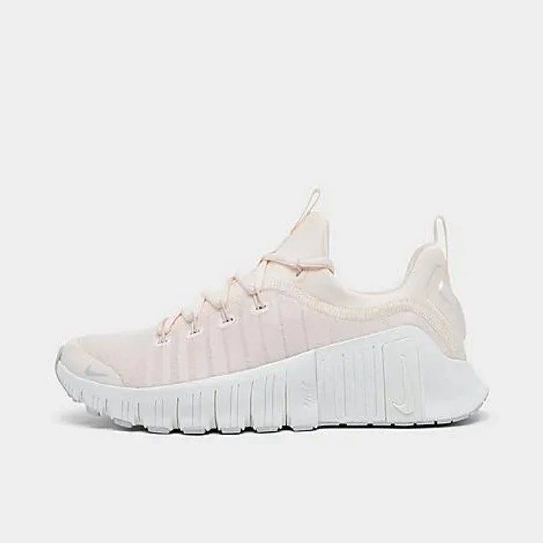 Nike Women's Free Metcon 6 Training Shoes in Chalk/Summit White/Pure Platinum Size: 5.5