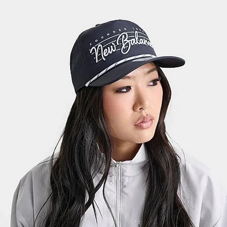 New Balance '47 Hitch Downburst Snapback Hat in Navy/White