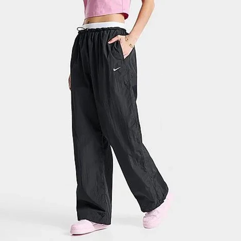 Nike Women's Sportswear Loose High-Waisted Parachute Pants in Black/Chalk Size: XS