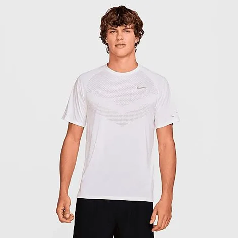 Nike Men's Stride Dri-FIT ADV Running Top in Smoke Grey/Heather/Reflective Silver Size: Small