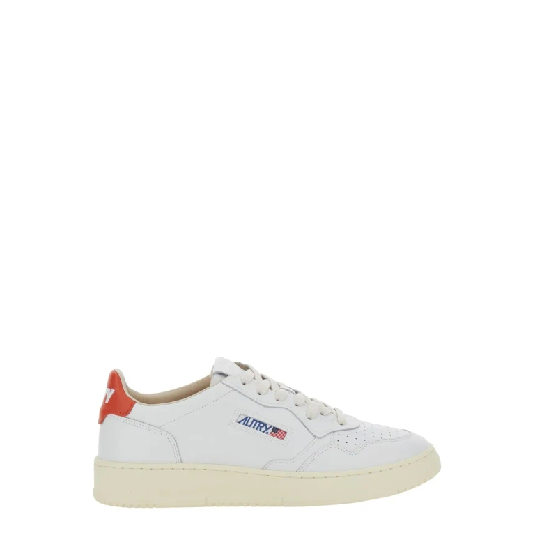 Autry medalist White Sneaker Low Top With Logo Patch On The Tongue And Side In Leather Man