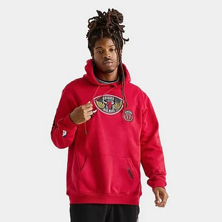 Pro Standard Men's Chicago Bulls NBA Born For Sport Fleece Hoodie in Red Size: Small
