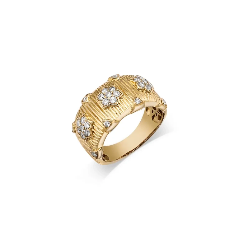 Diamond Band Ring with Flowers in 14K Yellow Gold, 0.43 tcw