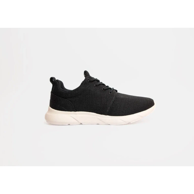 Explorer V2 for Men Black and White - US M 9 | EU 41-42
