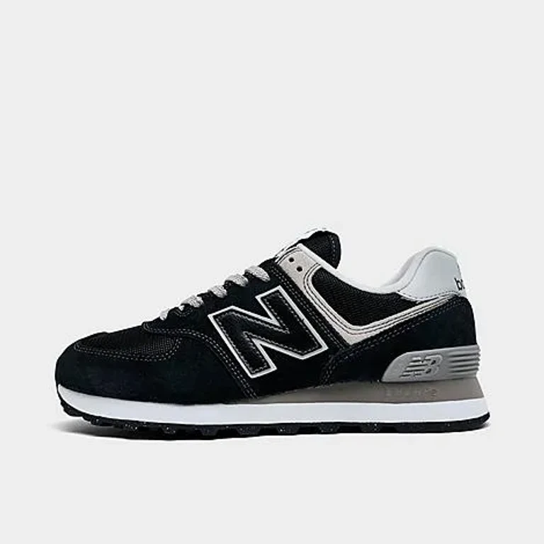 Women's 574 Core Casual Shoes in Black/White Size: 5.0