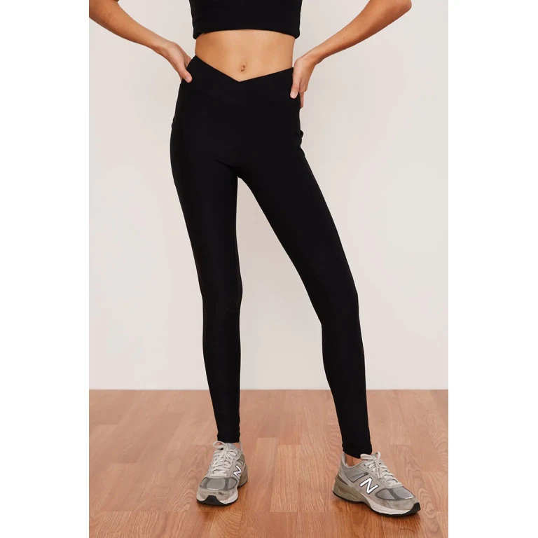 Onyx Crossover Pocket Legging
