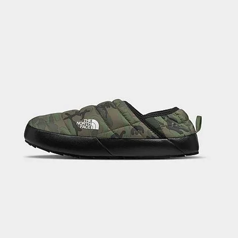 The North Face Masculino ThermoBall Traction Mule V Sapatos casuais slip-on em Thyme Brushwood Camo Print/Thyme