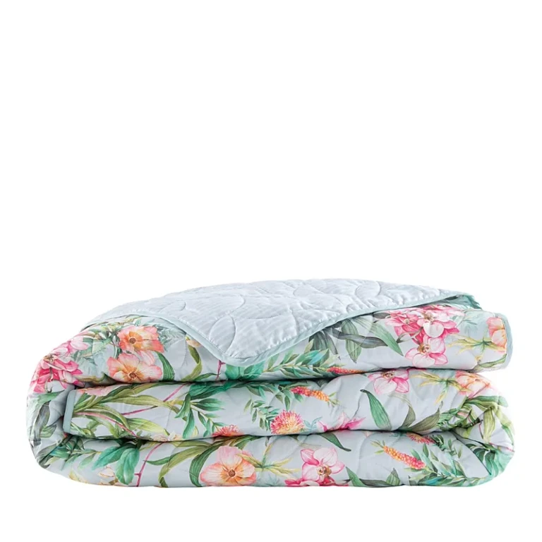 Anne de Solene Conte Coverlet, King