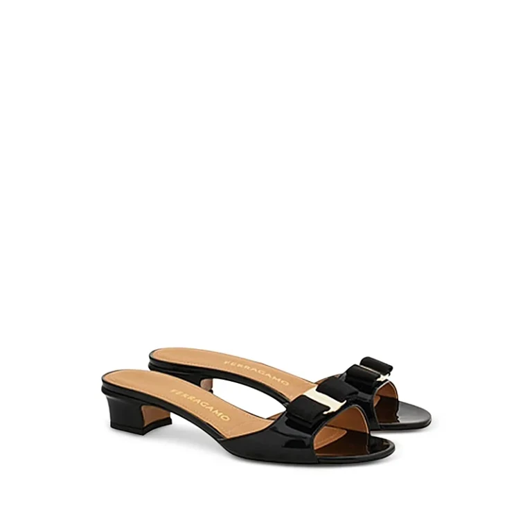 Ferragamo 女士 Vanilla 凉鞋