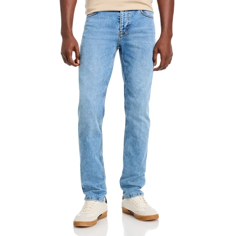 Frame Jet Set Modern Straight Jeans in La Mirada