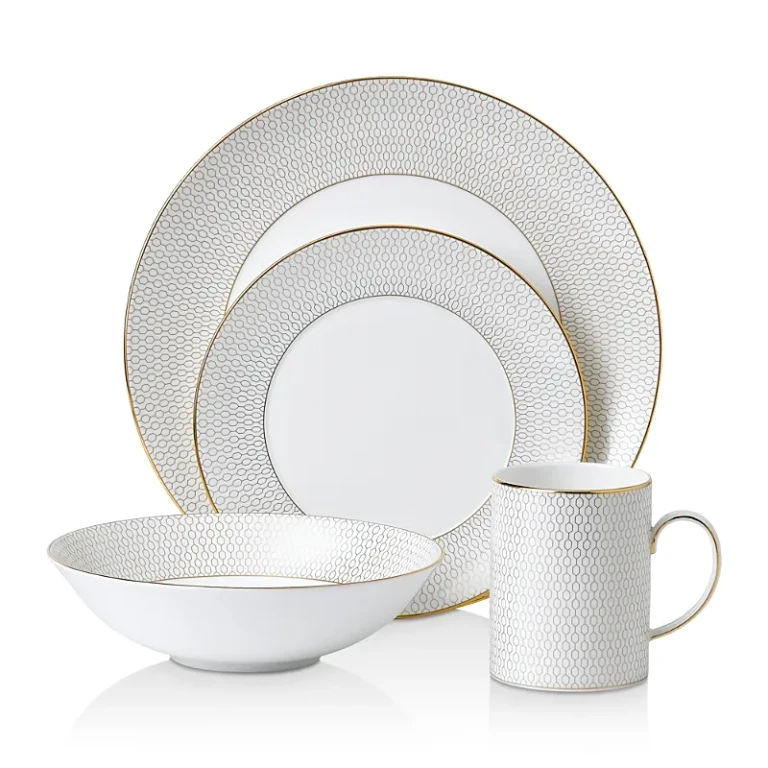Wedgwood Gio Gold 4-Piece Place Setting