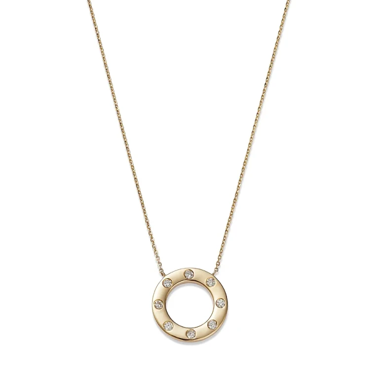 Diamond Circle Pendant Necklace in 14K Yellow Gold, 0.25 tcw