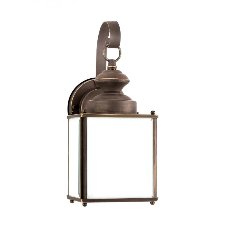 Antique Bronze One Light Outdoor Wall Lantern from the Jamestowne Collection