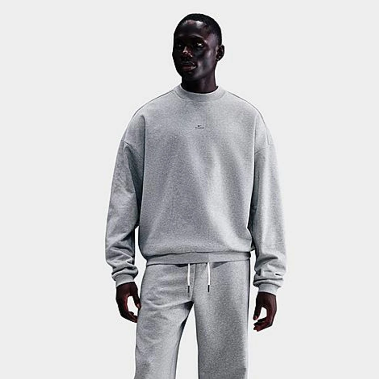 Nike Men's Standard Issue Therma-FIT Basketball Crewneck Sweatshirt in Dark Grey Heather/Black Size: Small
